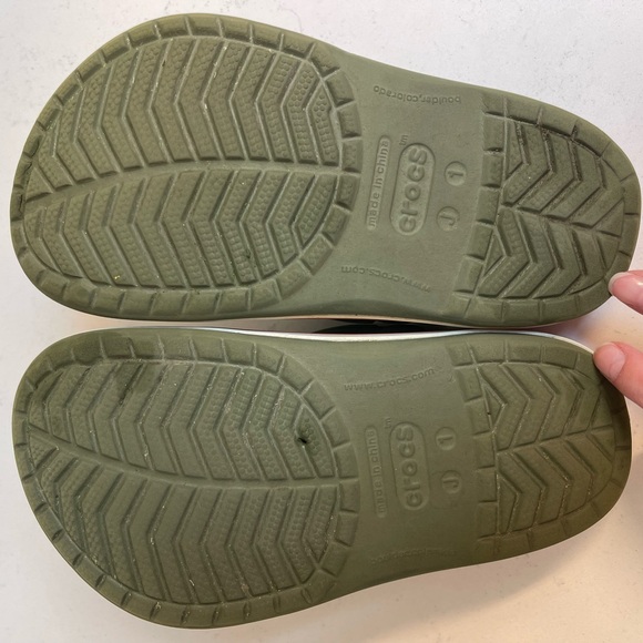 Kids Crocs, size J1 - Picture 7 of 9